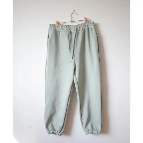 Sean's Seventh Pistachio V2 Sweat Pants NWT Medium M